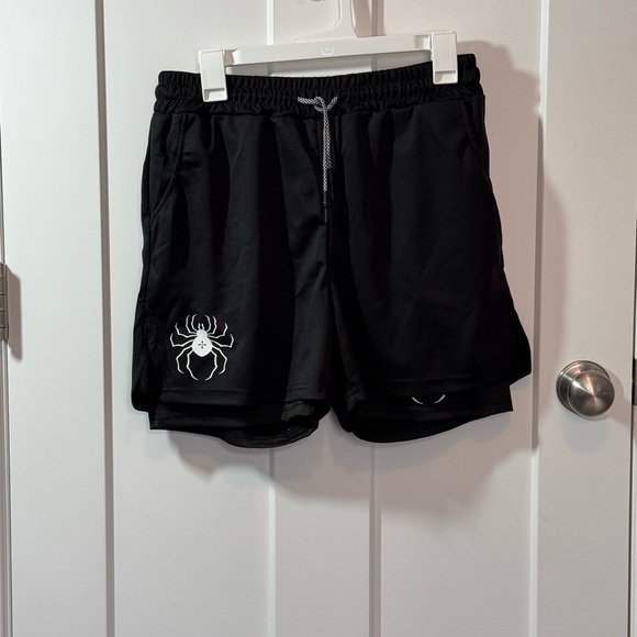 Men’s Large Spider Black Print 2 and 1 Drawstring Waist Sporty Shorts. NWT - Picture 2 of 7